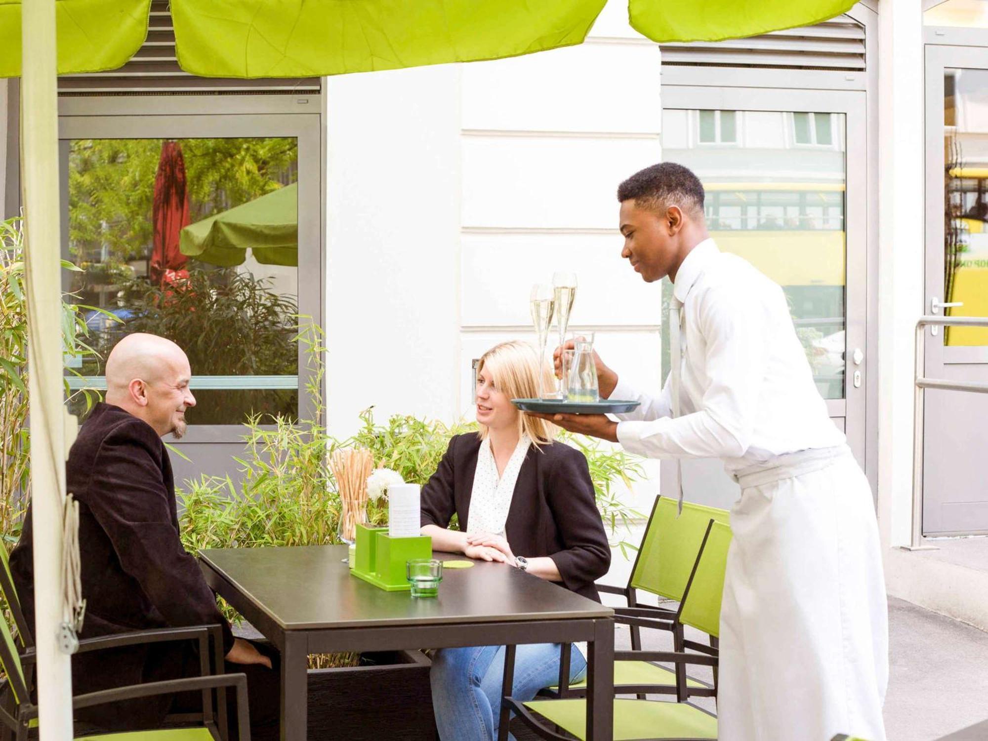 Novotel Wien City Exterior photo